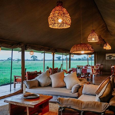 Hotel Zawadi Camp Serengeti Esterno foto