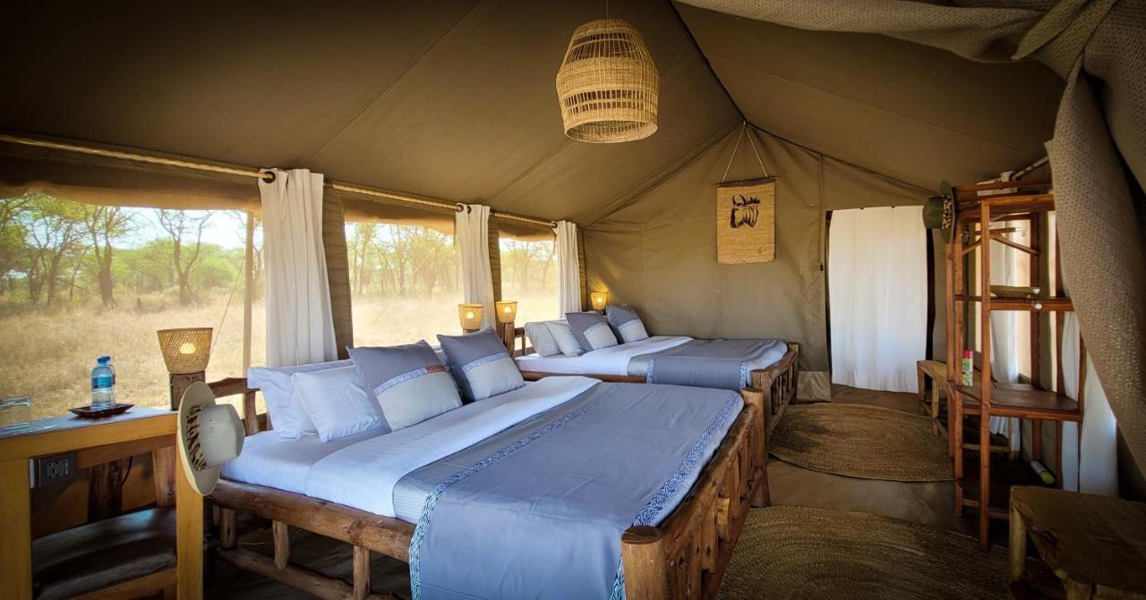 Hotel Zawadi Camp Serengeti Esterno foto