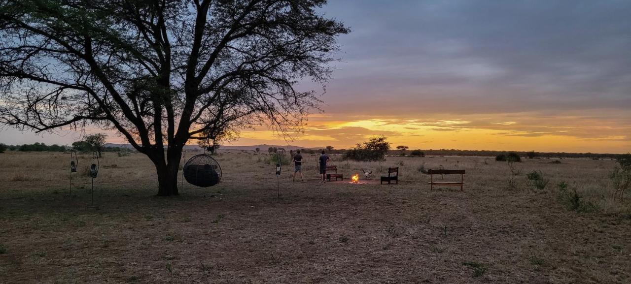 Hotel Zawadi Camp Serengeti Esterno foto