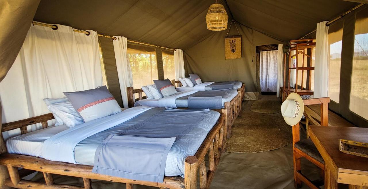 Hotel Zawadi Camp Serengeti Esterno foto