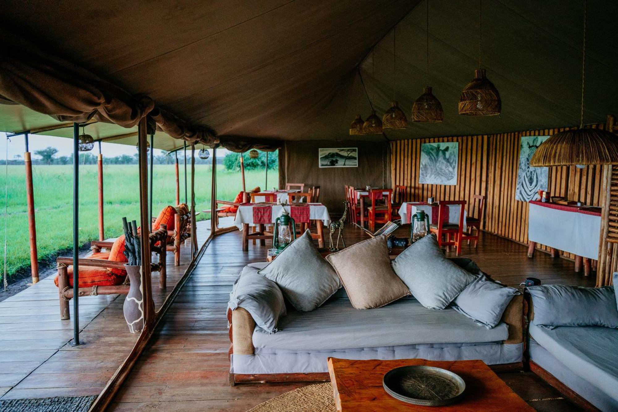 Hotel Zawadi Camp Serengeti Esterno foto