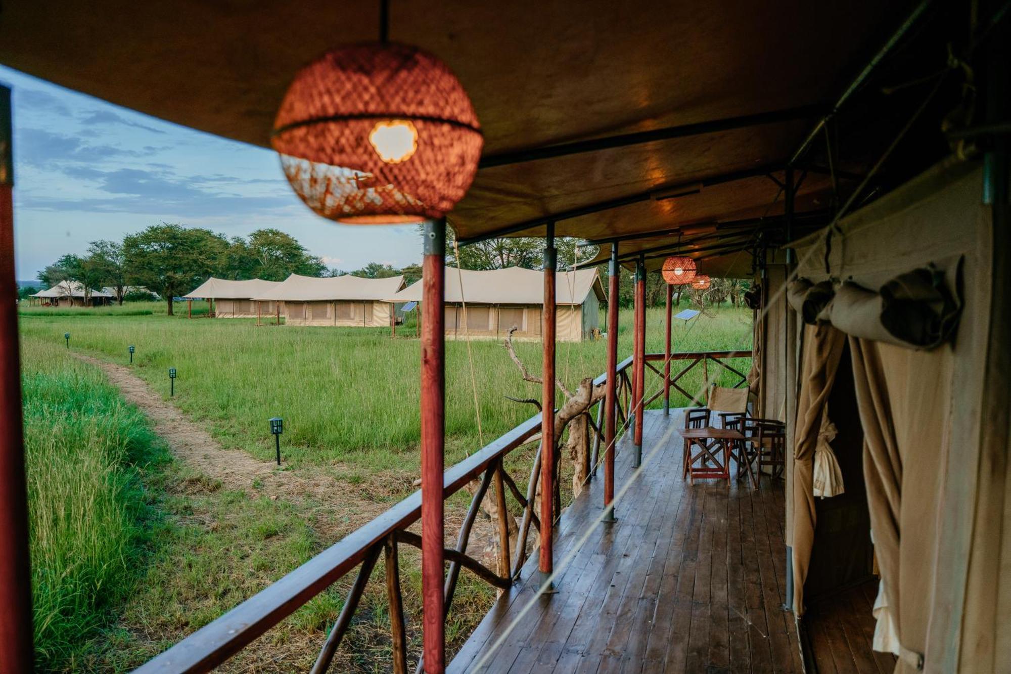 Hotel Zawadi Camp Serengeti Esterno foto