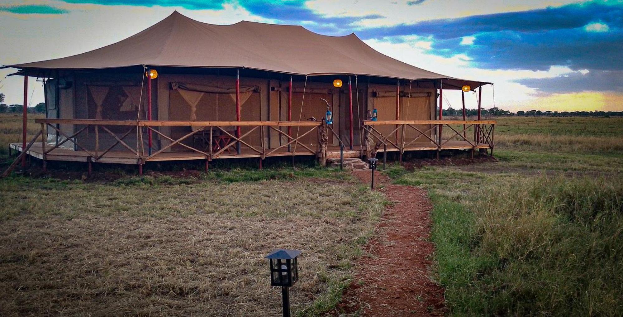 Hotel Zawadi Camp Serengeti Esterno foto